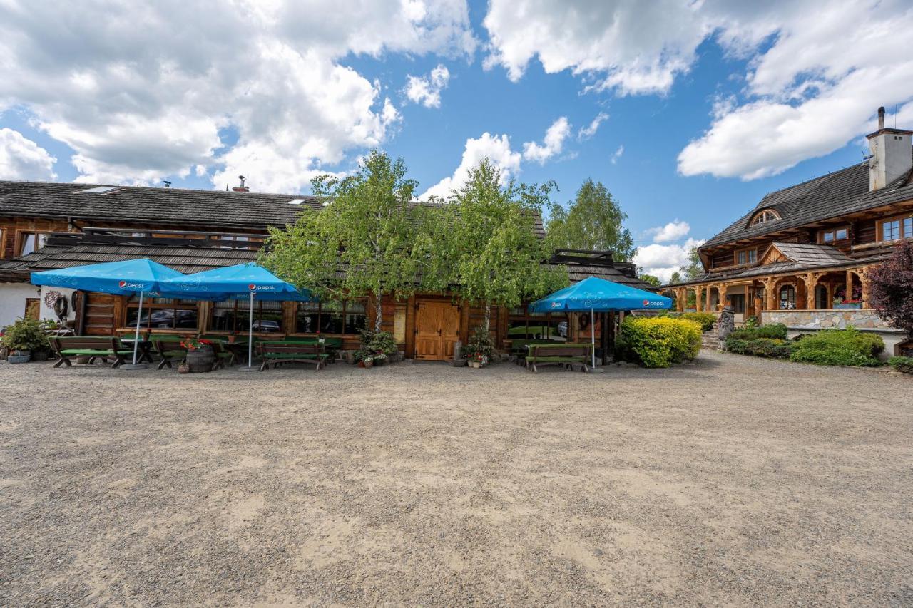 Gosciniec Debowa Gazdowka Bed & Breakfast Ustrzyki Dolne Exterior foto